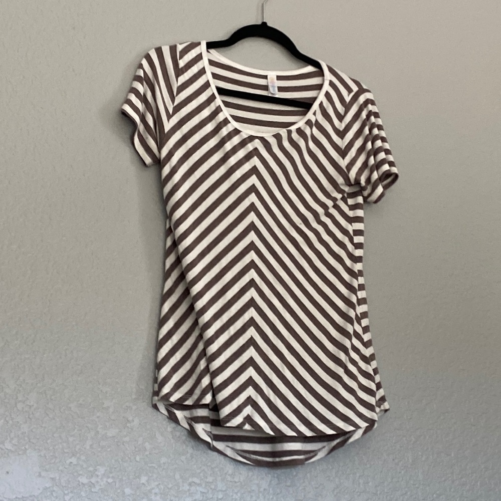*5 for $20!* Lularoe classic tee chevron design small tee shirt